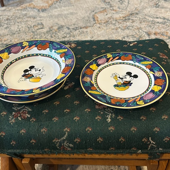 Disney Other - Vintage Minnie, mouse salad and soup plate with saucer in great shape themed